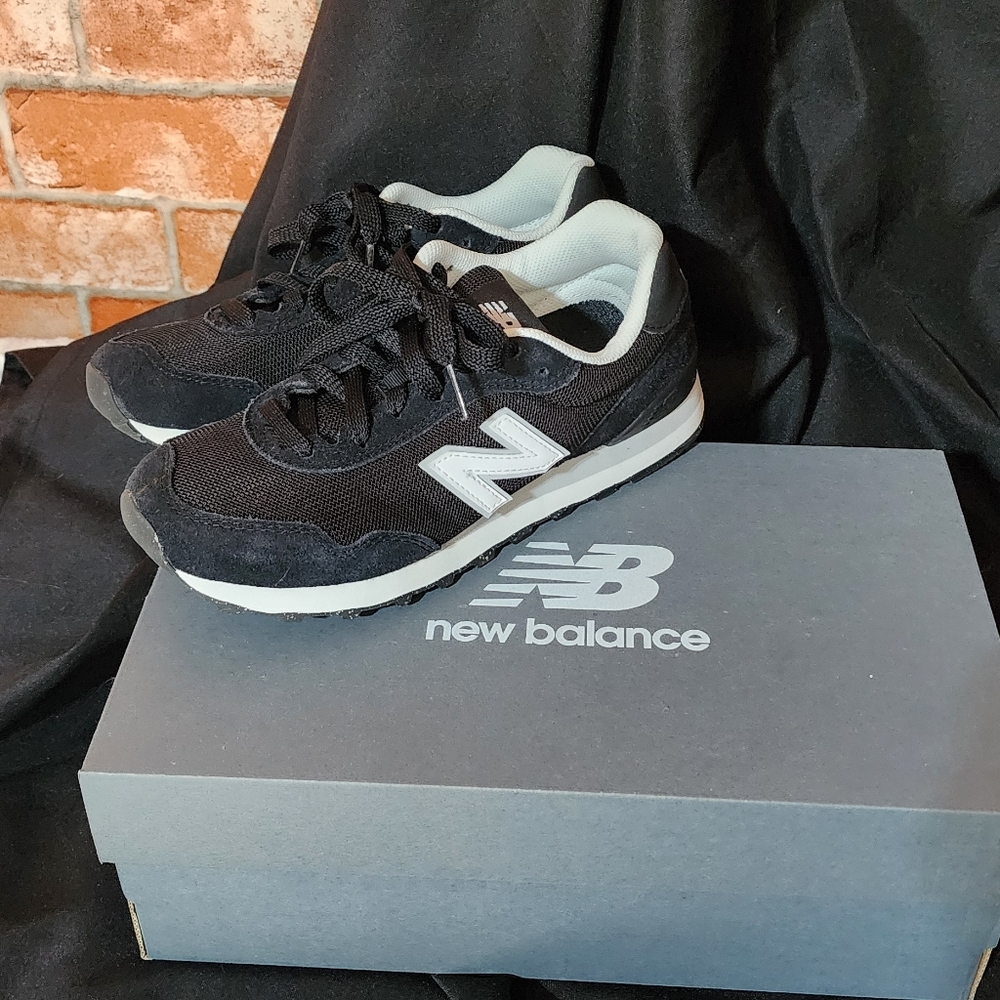 New Balance Women Black and White Sneakers